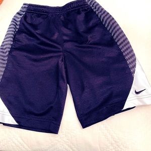 Boy’s Nike shorts size 7